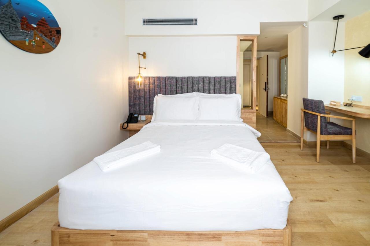 Square Hotel Катманду Екстериор снимка