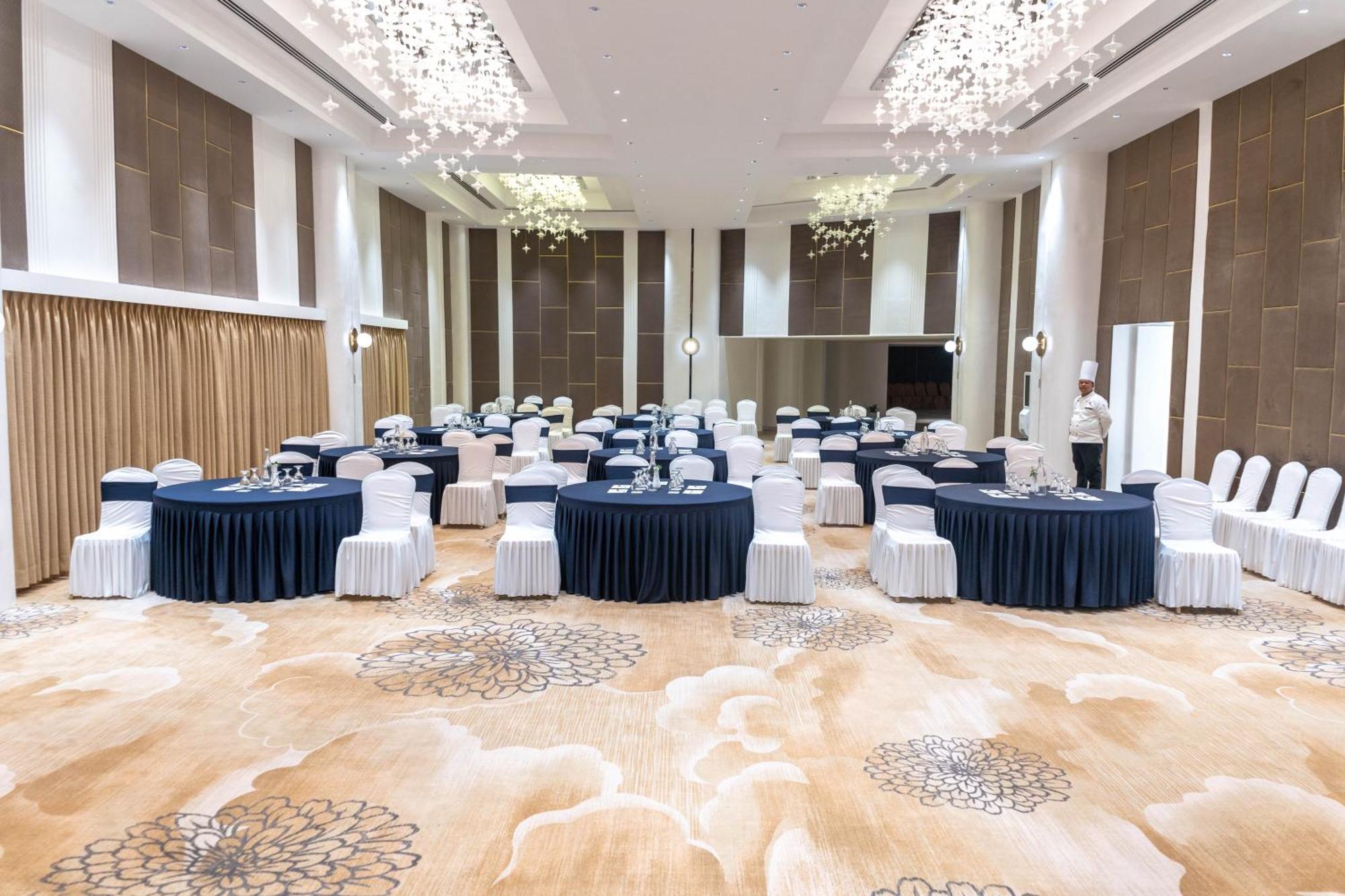 Square Hotel Катманду Екстериор снимка