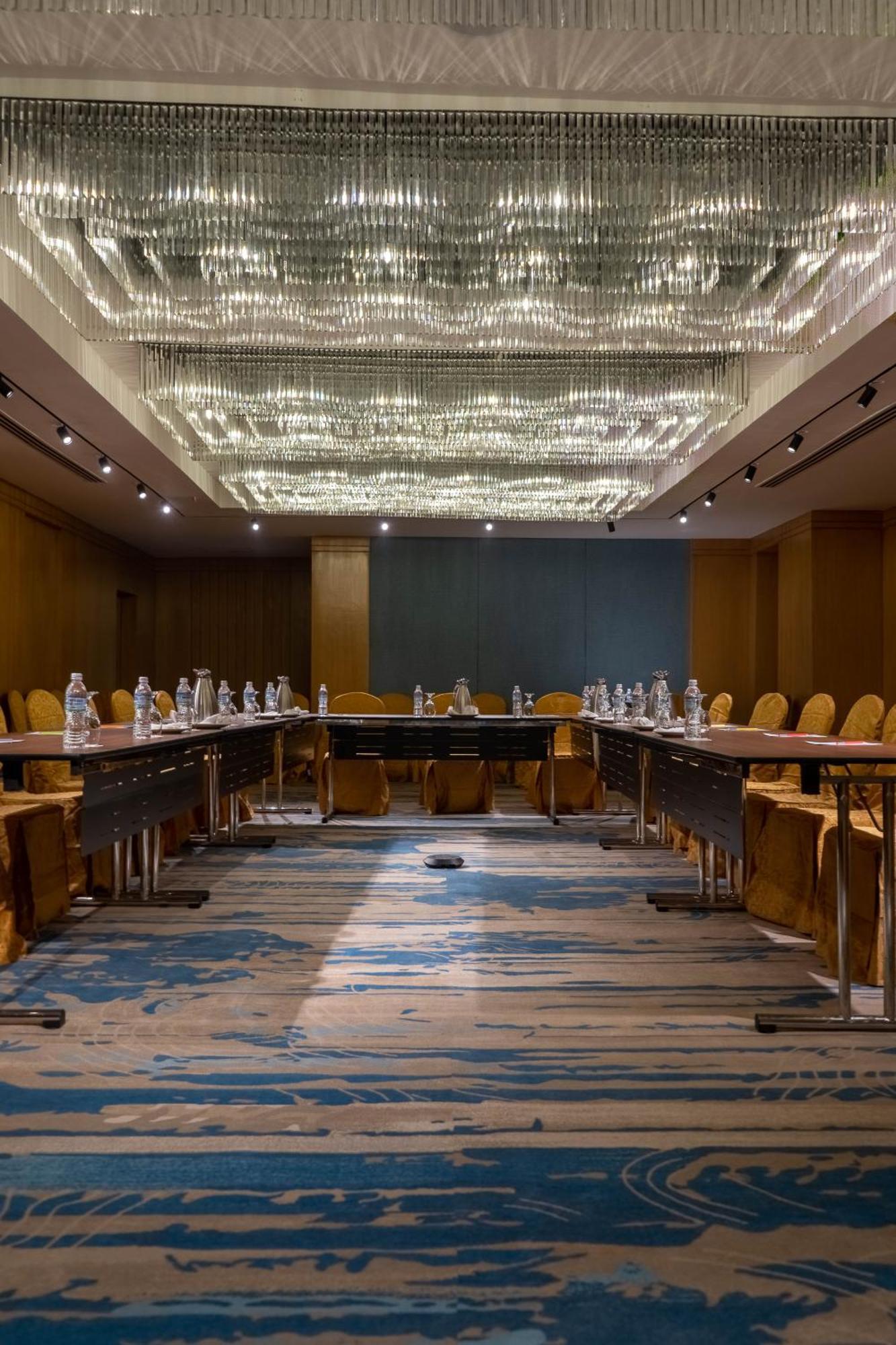 Square Hotel Катманду Екстериор снимка