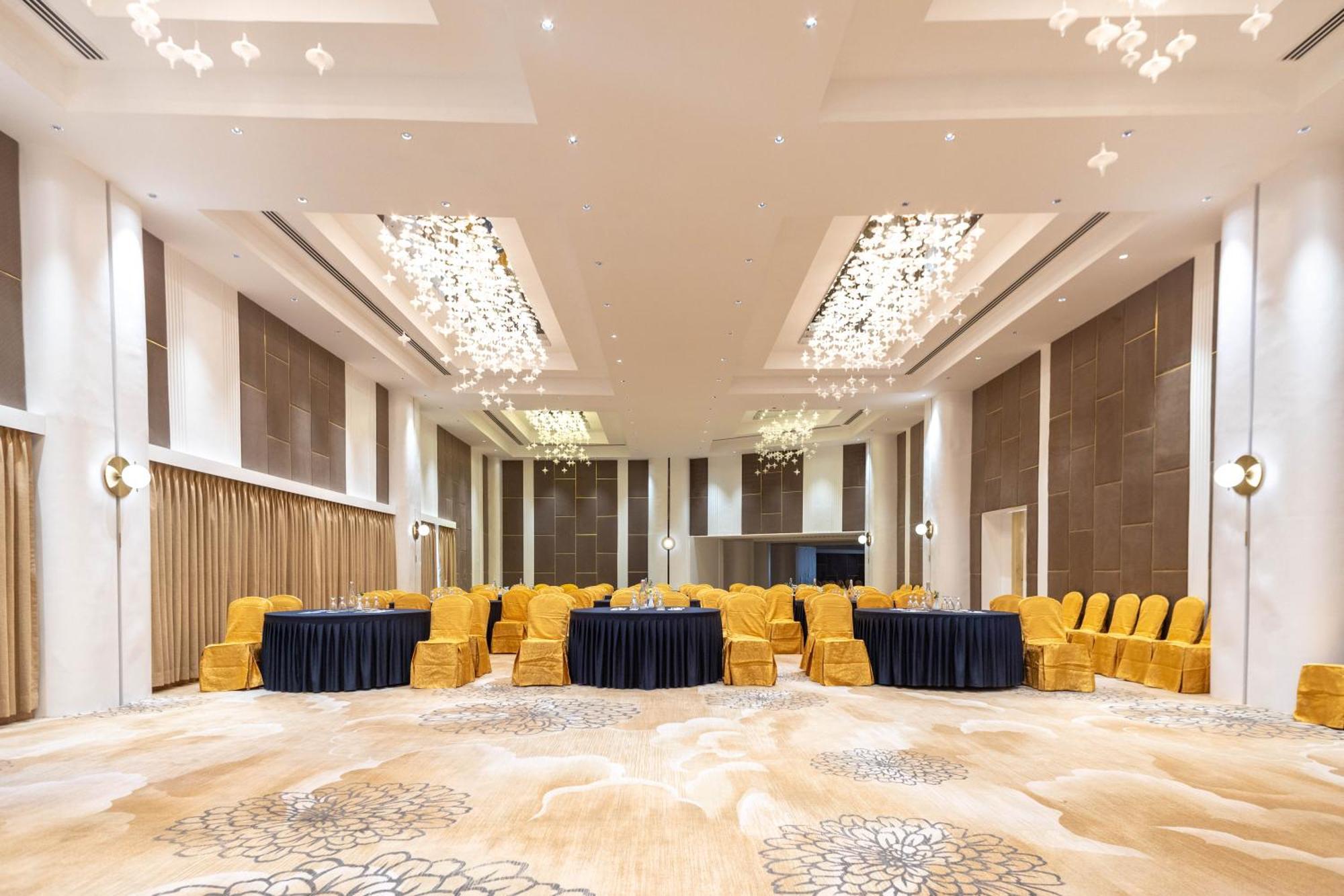 Square Hotel Катманду Екстериор снимка